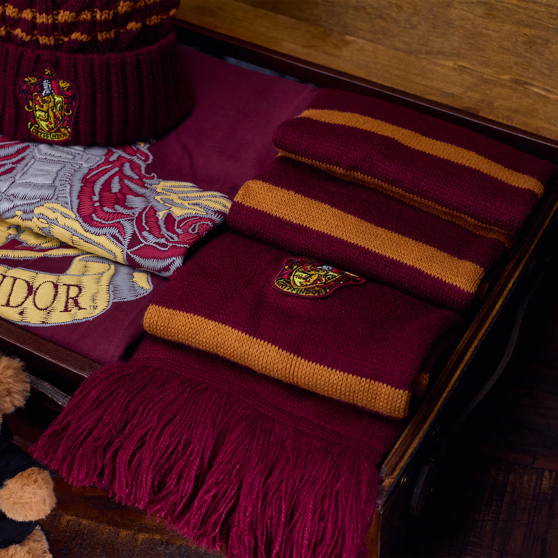 Gryffindor Gift Trunk - Image 5