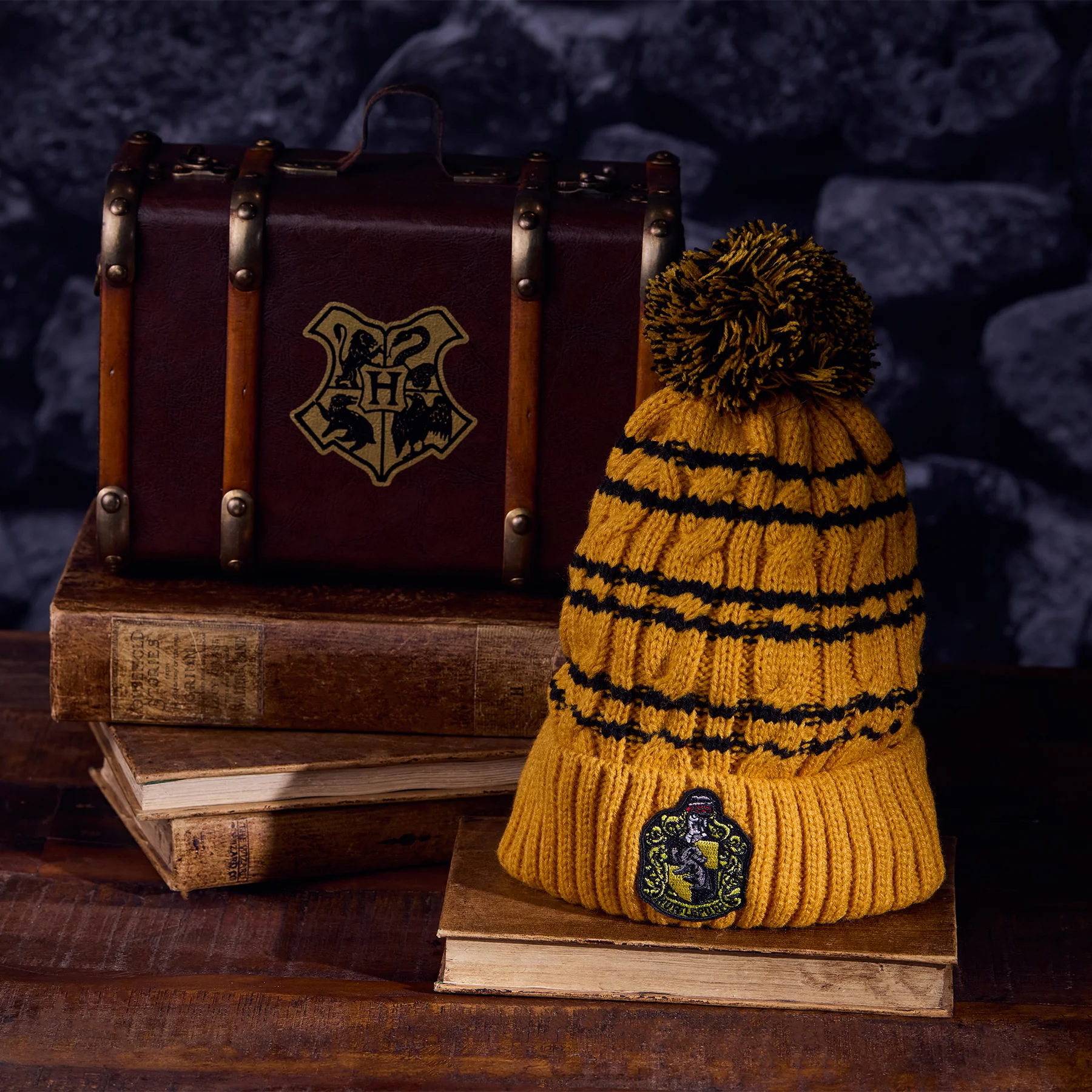 Hufflepuff Mini Gift Trunk - Image 2