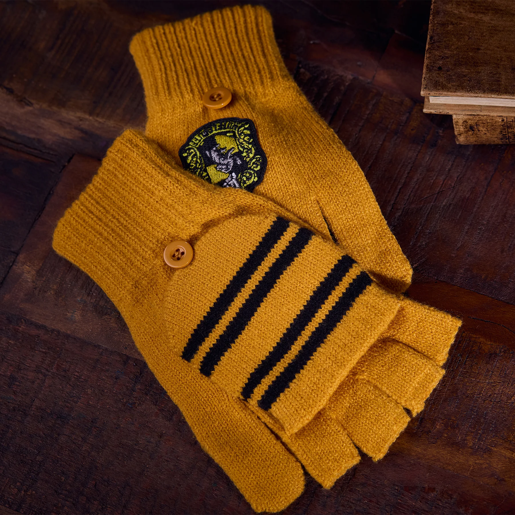 Hufflepuff Mini Gift Trunk - Image 4